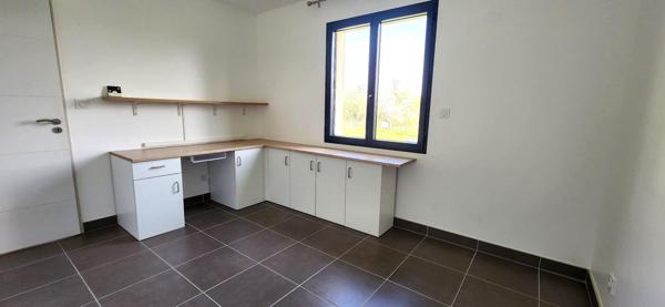 FONTAINE LE COMTE - PLAIN PIED - MAISON NEUVE - 4 CHAMBRES