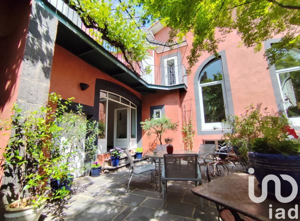 Maison à vendre 9 pièces 282 m² Riom