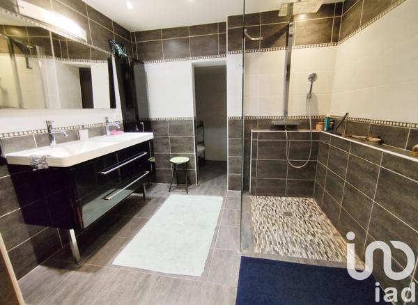 Maison à vendre 9 pièces 282 m² Riom