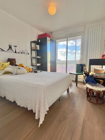 Dpt Finistère (29),BREST, PROCHE CENTRE VILLE, APPARTEMENT 159 M2, DERNIER ETAGE, TERRASSE, VUE PANORAMIQUE, VUE MER, DEUX GARAGES, DOUBLE ASCENSEURS,