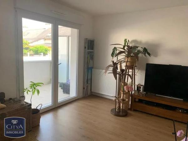 Appartement à louer 3 pièces 65.82m² Chartres-de-Bretagne (35131)