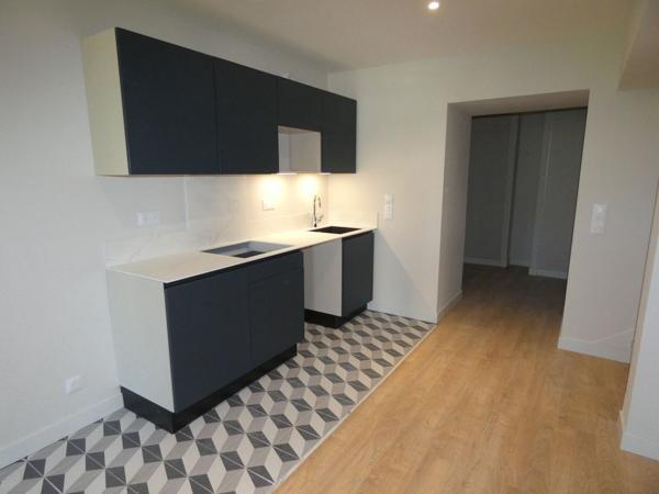 NARBONNE - À louer - T4 rénové Quai Dillon