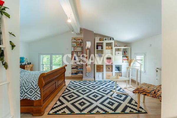 Vente Maison 6 pièces de 210m² - 13090 Éguilles