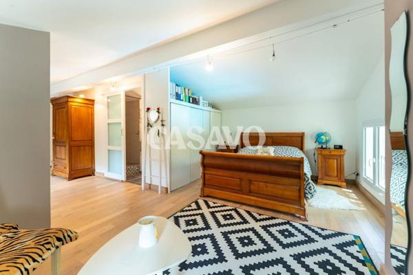 Vente Maison 6 pièces de 210m² - 13090 Éguilles