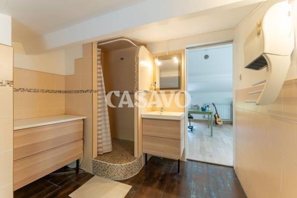 Vente Maison 6 pièces de 210m² - 13090 Éguilles