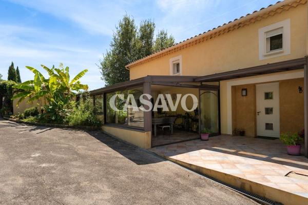 Vente Maison 6 pièces de 210m² - 13090 Éguilles