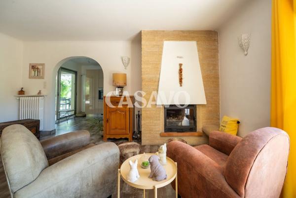 Vente Maison 6 pièces de 210m² - 13090 Éguilles