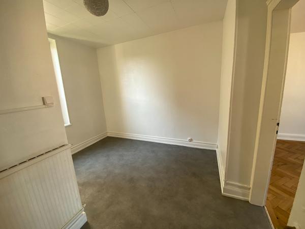Appartement 4 pièces 81.98 m2
