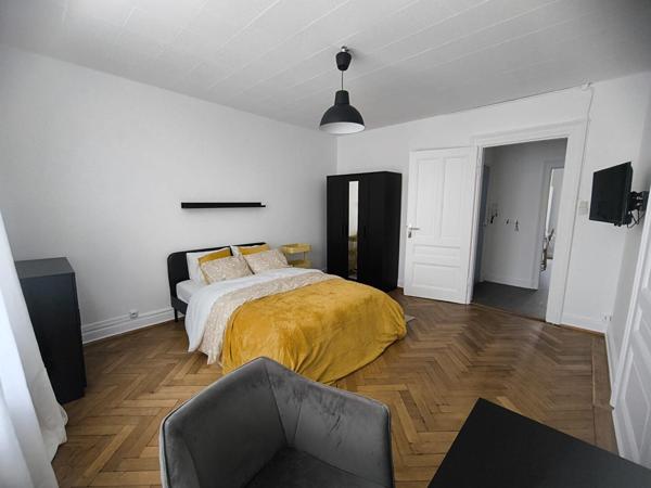 Appartement 4 pièces 81.98 m2