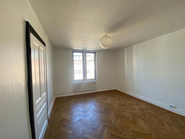 Appartement 4 pièces 81.98 m2