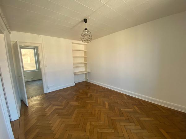 Appartement 4 pièces 81.98 m2