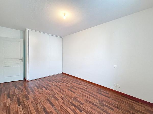Appartement 2 pièces au 1er étage avec ascenseur , Lormont