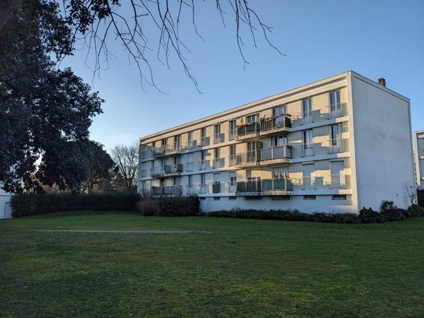 LA ROCHELLE T4 MEUBLE BALCON