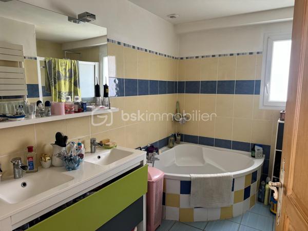 Maison en pierre de 322 m²