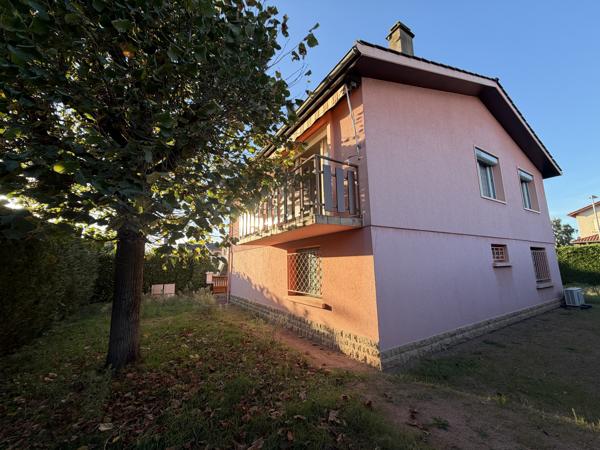 MABLY- NOUVEAUTE COQUETTE MAISON TYPE 3 AVEC 600 M2 DE TERRAIN SECTEUR CALME