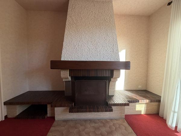 MABLY- NOUVEAUTE COQUETTE MAISON TYPE 3 AVEC 600 M2 DE TERRAIN SECTEUR CALME