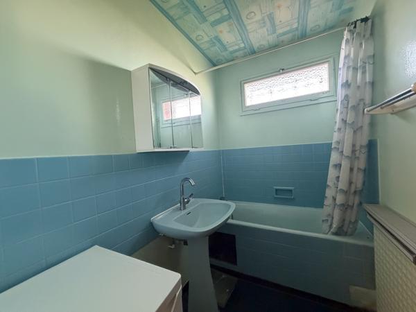 MABLY- NOUVEAUTE COQUETTE MAISON TYPE 3 AVEC 600 M2 DE TERRAIN SECTEUR CALME