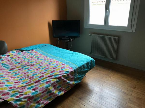 Maison, La Chataigneraie  (85120) 4 chambres un bureau et dépendance