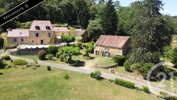 Maison à vendre  8 pièces - 183,40 m 2   SARLAT LA CANEDA  - 24