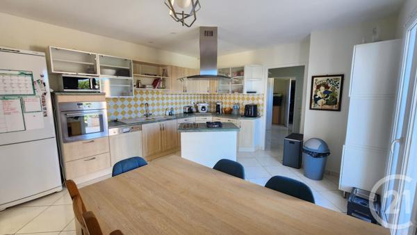 Maison à vendre  8 pièces - 183,40 m 2   SARLAT LA CANEDA  - 24
