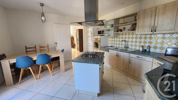 Maison à vendre  8 pièces - 183,40 m 2   SARLAT LA CANEDA  - 24