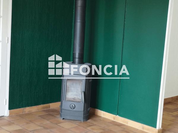 Location Maison 5 pièces 83.38 m² - 17 RUE DU STADE Chasseneuil Du Poitou 86360