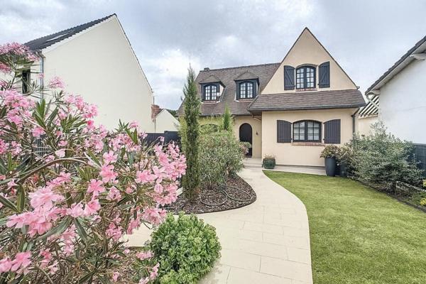 Maison Rare à Igny ? Volumes, Lumière et Prestations Haut de Gamme