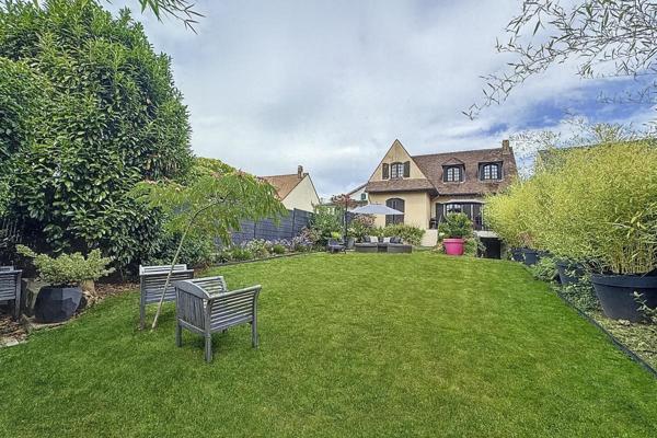 Maison Rare à Igny ? Volumes, Lumière et Prestations Haut de Gamme