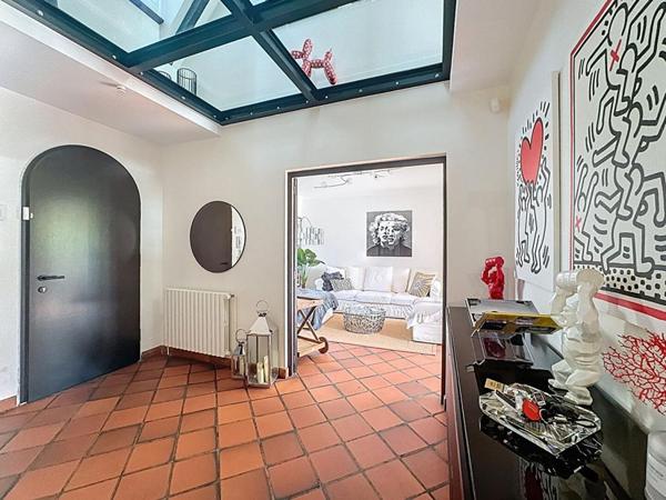 Maison Rare à Igny ? Volumes, Lumière et Prestations Haut de Gamme