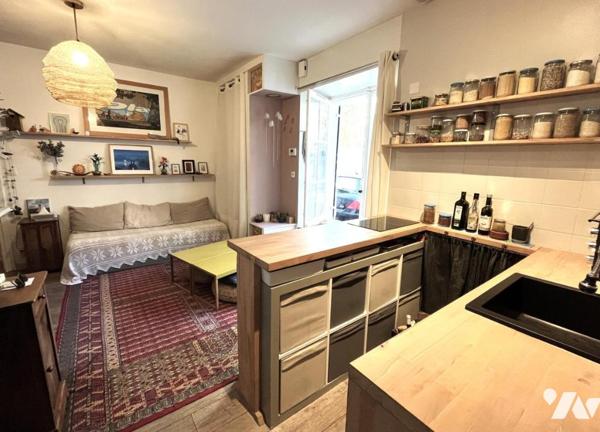 Nantes Madeleine-Hôtel Dieu, charmant T2 au calme en très bon état