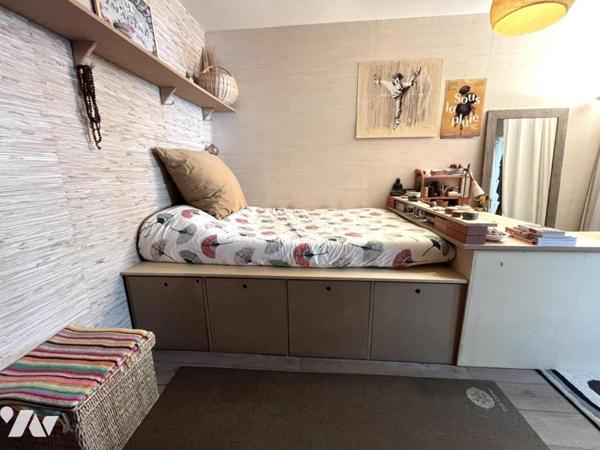 Nantes Madeleine-Hôtel Dieu, charmant T2 au calme en très bon état