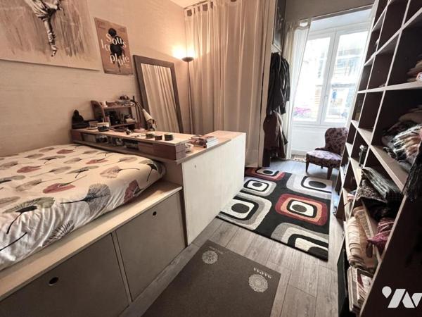 Nantes Madeleine-Hôtel Dieu, charmant T2 au calme en très bon état