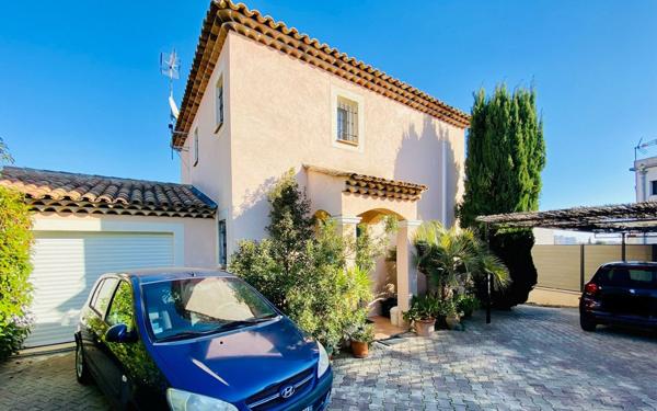 Maison à vendre    4 pièces • 126,35 m2 Cagnes-sur-Mer
