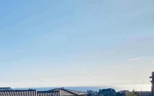 Maison à vendre    4 pièces • 126,35 m2 Cagnes-sur-Mer