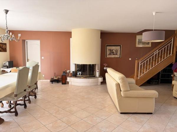 Maison traditionnelle Cozes 180 m²