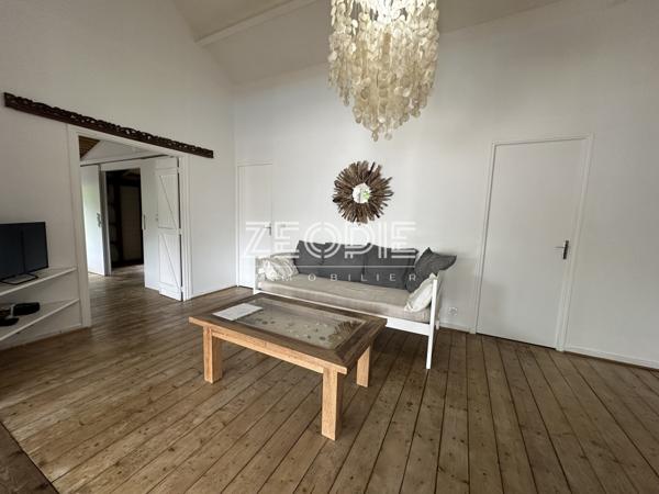 Saint-François (97118) Villa de 120m² environ sur un terrain de 500m² avec piscine.