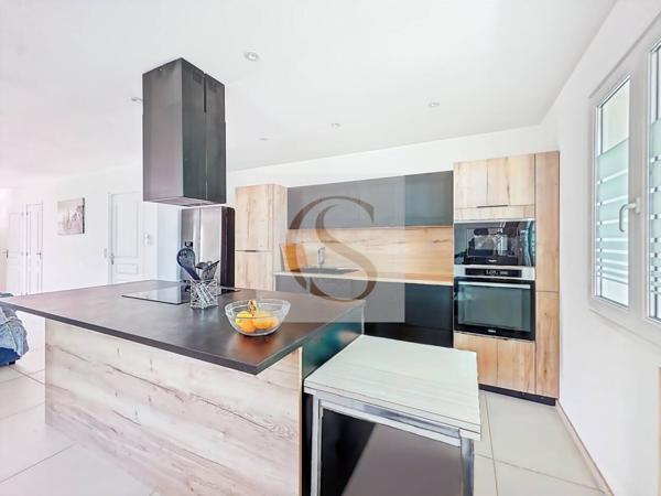 Maison à vendre 8 pièces de 200 m²