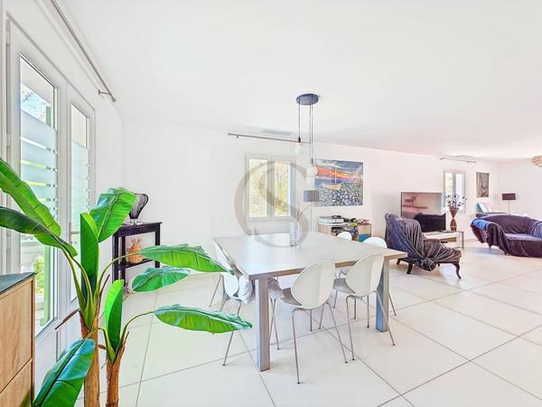 Maison à vendre 8 pièces de 200 m²