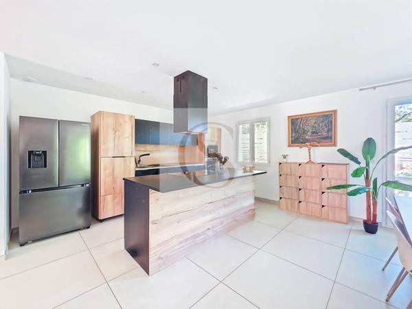 Maison à vendre 8 pièces de 200 m²