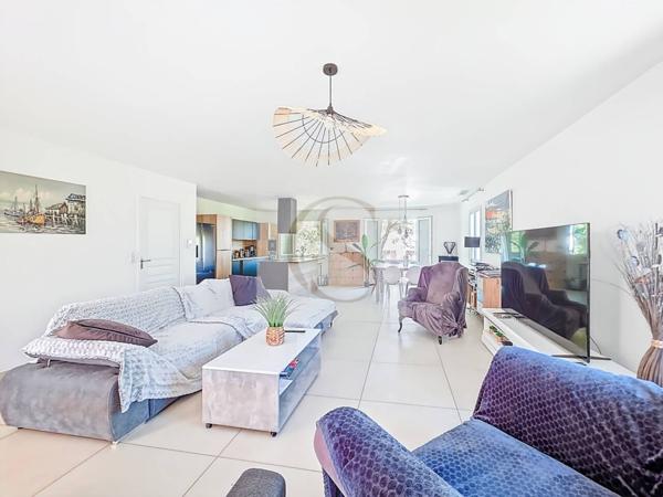 Maison à vendre 8 pièces de 200 m²