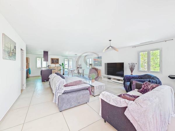Maison à vendre 8 pièces de 200 m²