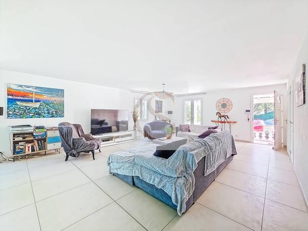 Maison à vendre 8 pièces de 200 m²