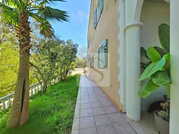 Maison à vendre 8 pièces de 200 m²