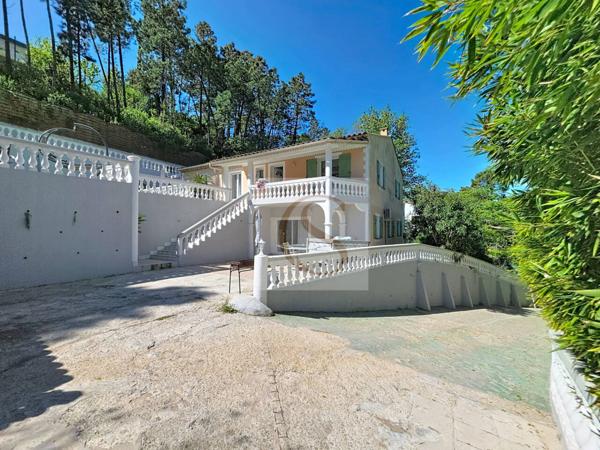 Maison à vendre 8 pièces de 200 m²