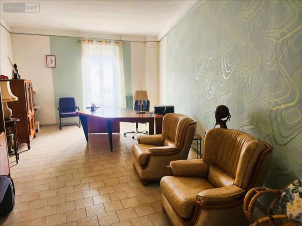 Maison de ville à vendre à Levet dans le Cher (18340), ref : 34646LI