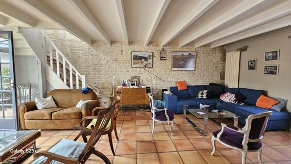 Maison - 7 pièces - 183 m²