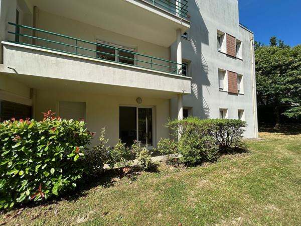 Appartement Orvault 1 pièce 31m² avec terrasse et stationnement