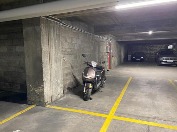 Vente Parking / box24 m² - PARIS (75014)