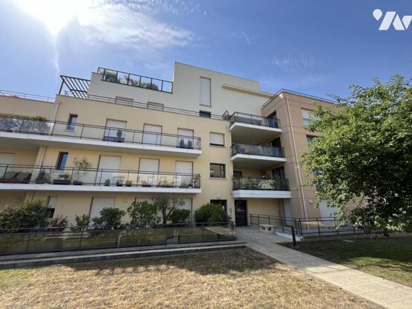 CAEN - Situé dans le quartier recherché  du stade d'ornano - avec grande terrasse de 20m²