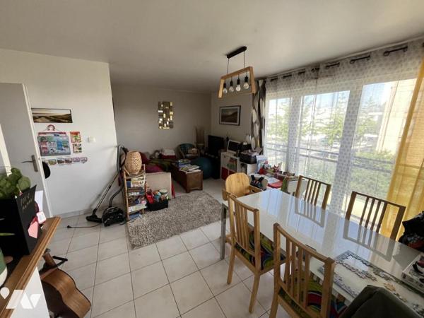 CAEN - Situé dans le quartier recherché  du stade d'ornano - avec grande terrasse de 20m²